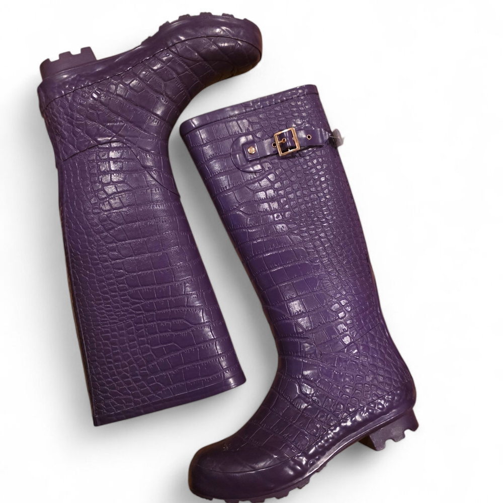 Khombu | Size 8 | Purple Crocodile-Patterned Cheetah Interior Women's Boots